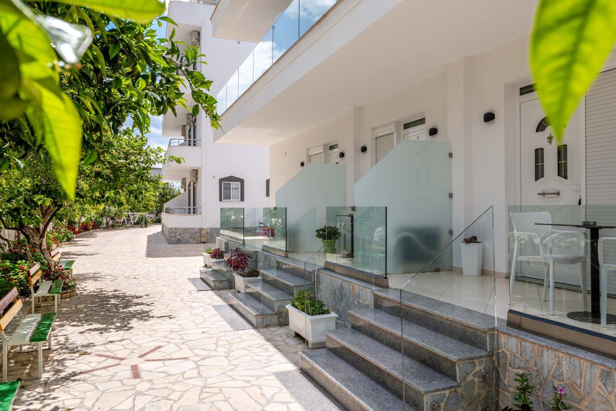 Apartments Margarita Ksamil Exterior foto